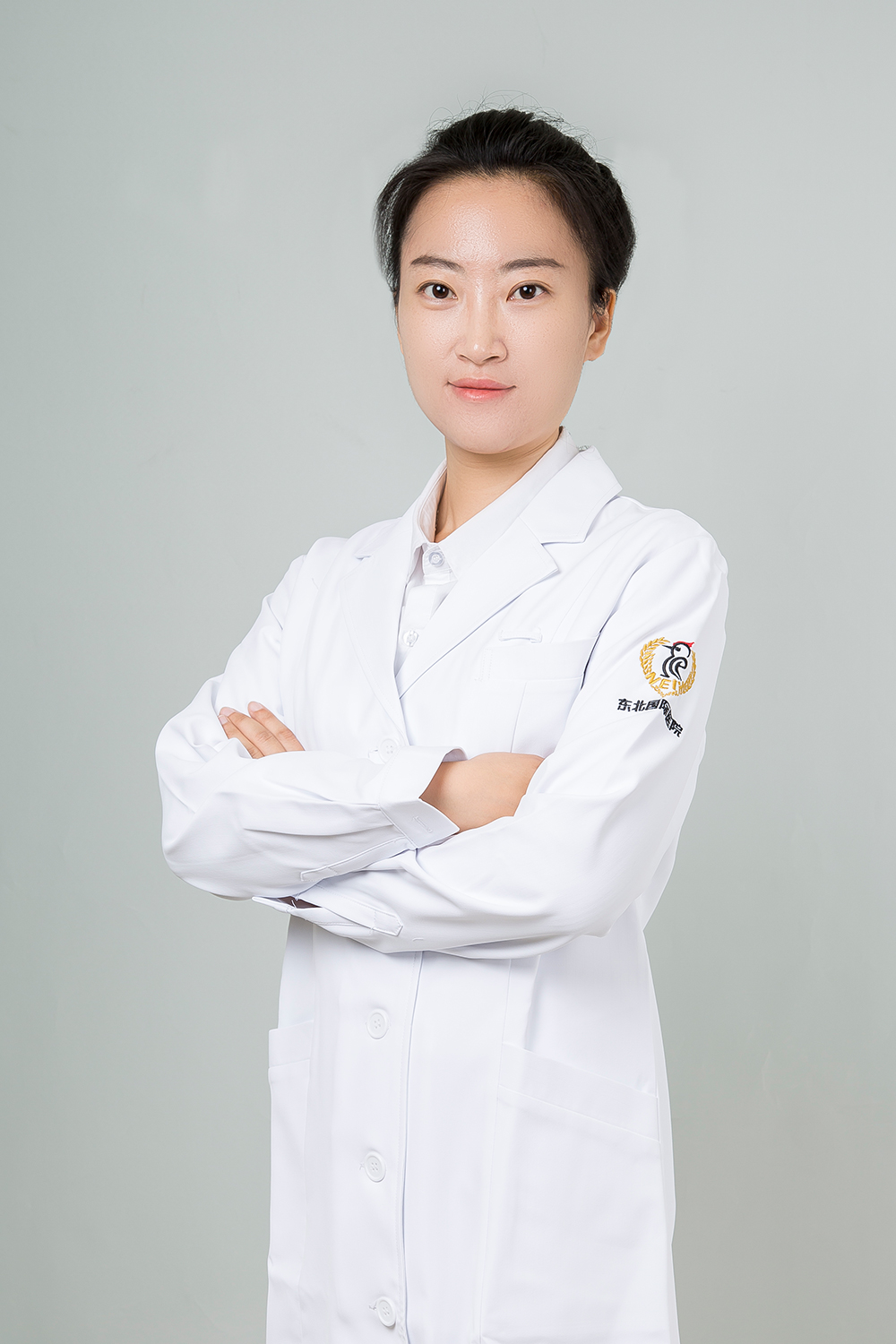 董妍