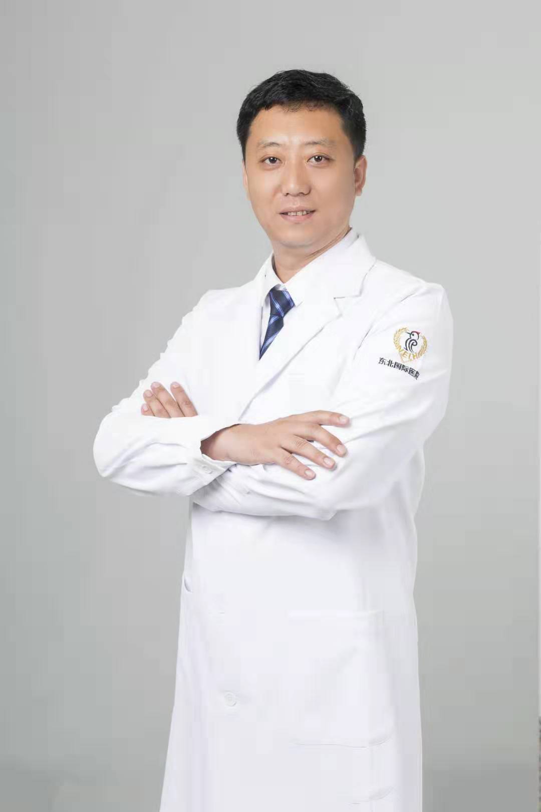 王洪波 